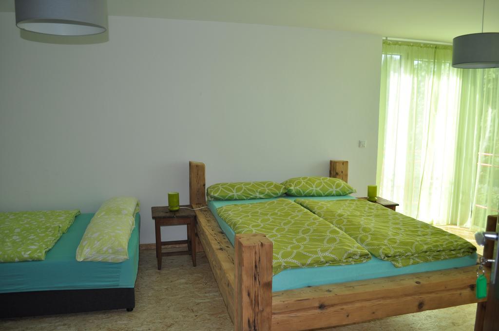 Punkrock Harbour Pension Baehr Καρλσρούη Εξωτερικό φωτογραφία