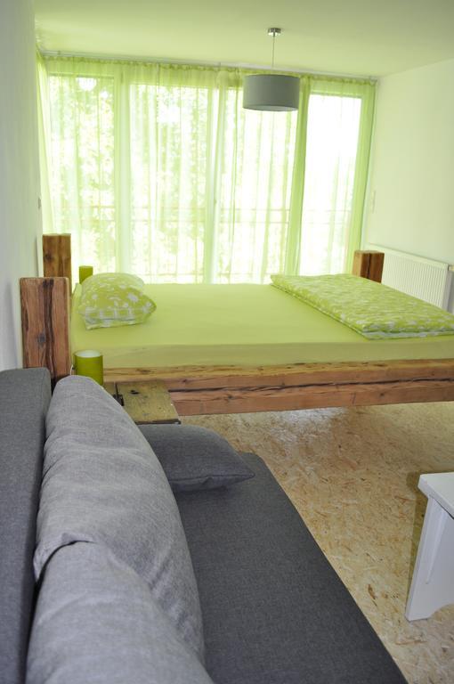 Punkrock Harbour Pension Baehr Καρλσρούη Εξωτερικό φωτογραφία